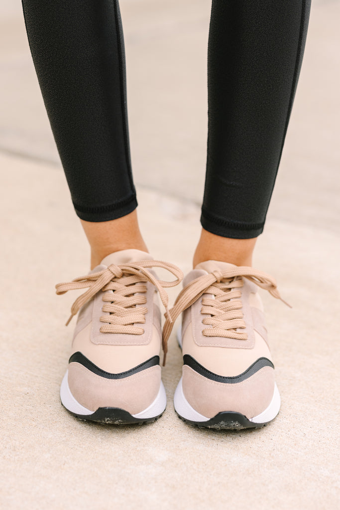 Teach You How Tan Sneakers â Shop the Mint