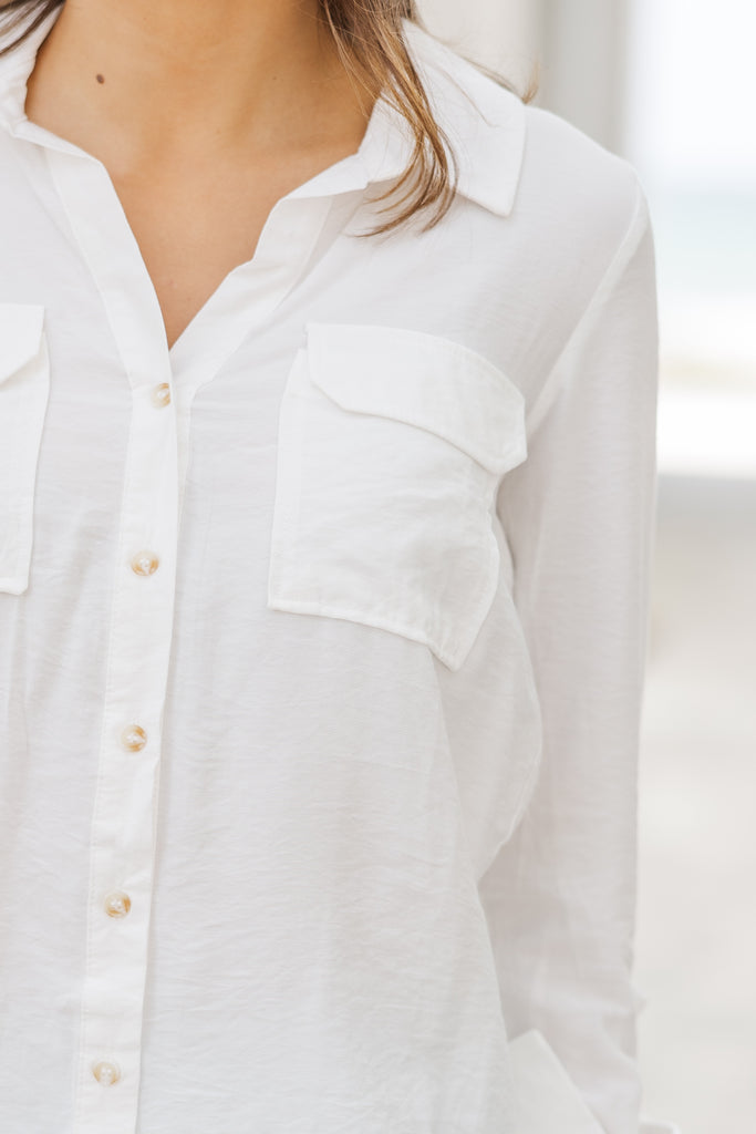 Elegant Sleeveless White Button-Down Blouse main image 0
