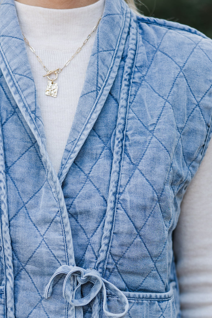 On The Lookout Denim Blue Quilted Vest – Shop the Mint
