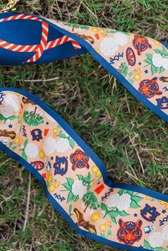 Saturday Silks: Knot Your Average Navy Purse Scarf – Shop the Mint