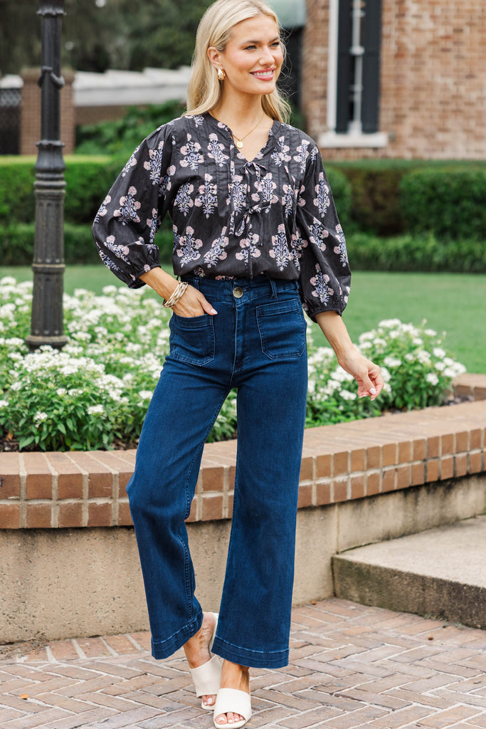 Chase The Light Black Ditsy Floral Blouse – Shop the Mint