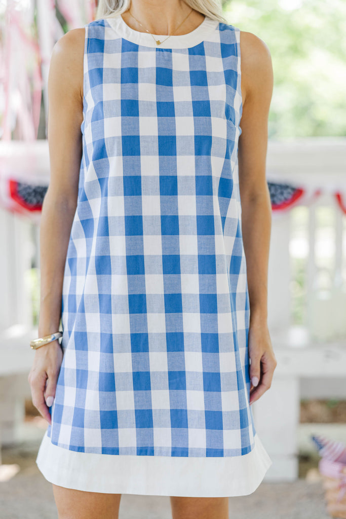 blue and white dress with pockets High Style Royal Gingham Shift – Shop the Mint Rehearsal dinner OOTD, y'all. Ideal for afternoon weddings multibuy-script SIZE:36