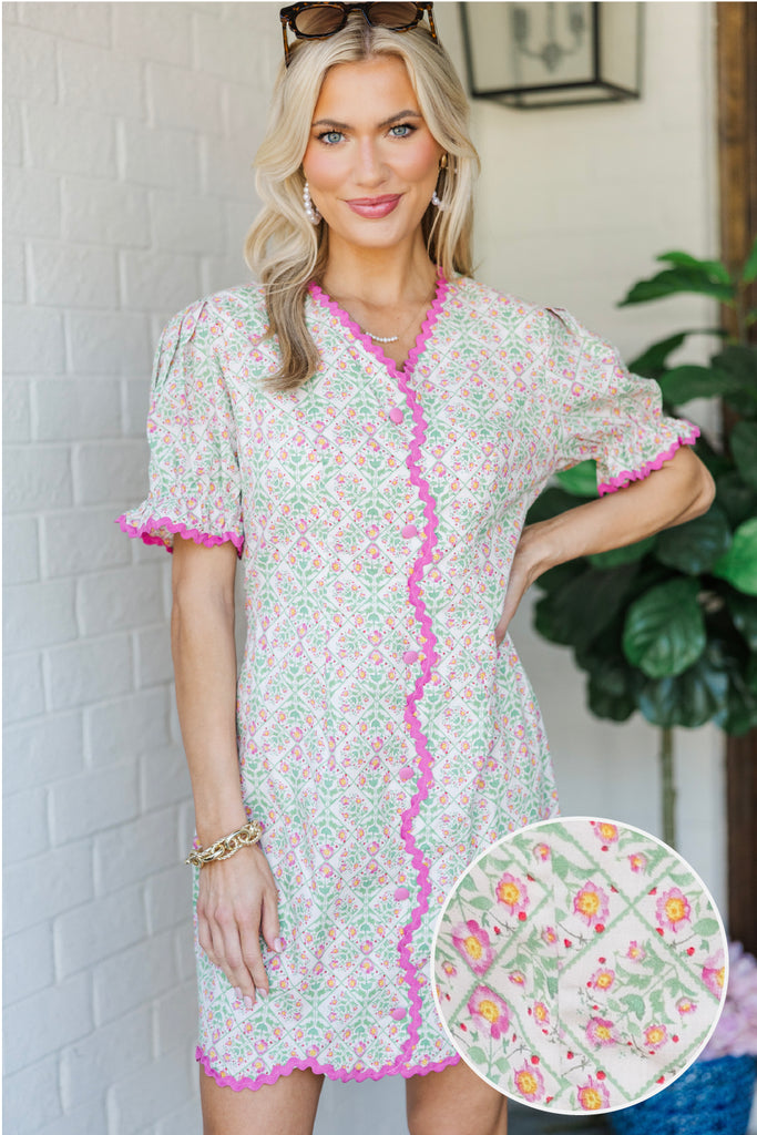 No More Waiting Green & Pink Ditsy Floral Dress – Shop the Mint