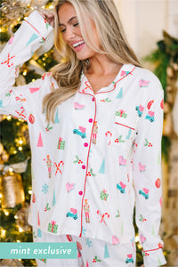 Staying In White Holiday Print L/S Pajama Set
