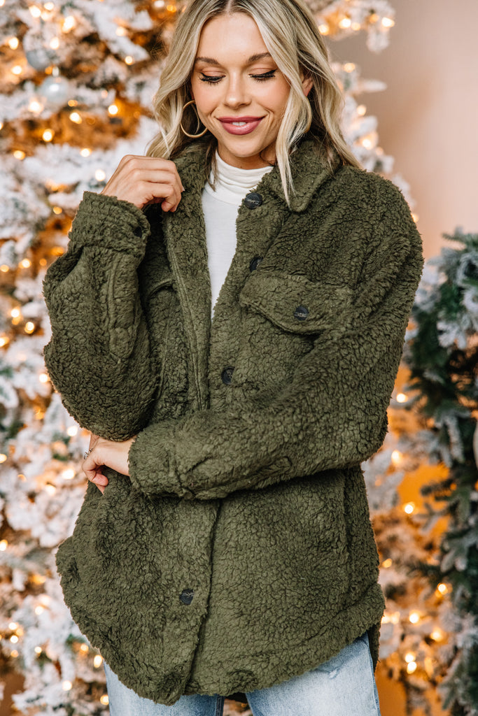 Instagram Influencers Are Wearing This $40 Teddy Coat from