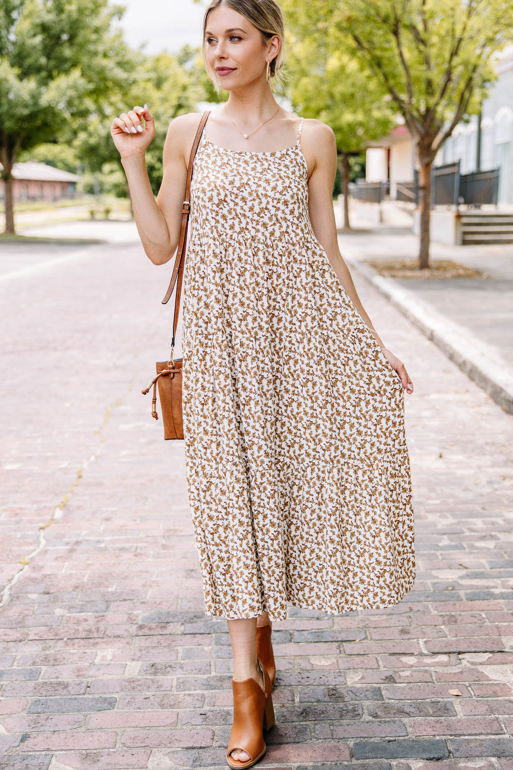 How to Tie a Maxi Dress and 5 Style Tips Shop the Mint How to Tie a Maxi Dress and 5 Style Tips Shop the Mint