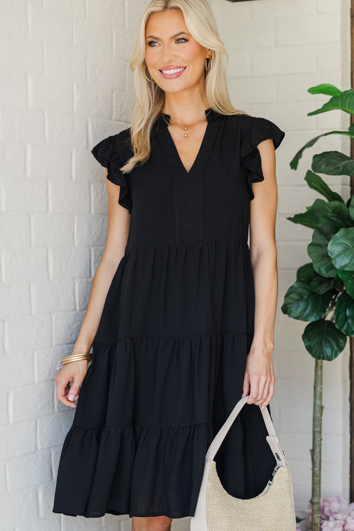 Chic Comfy Black Midi Dress