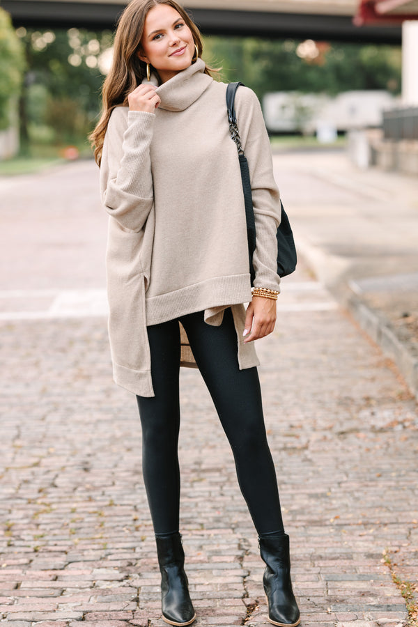 Tan Knit Oversized Sweater with Leggings Outfits (7 ideas & outfits)
