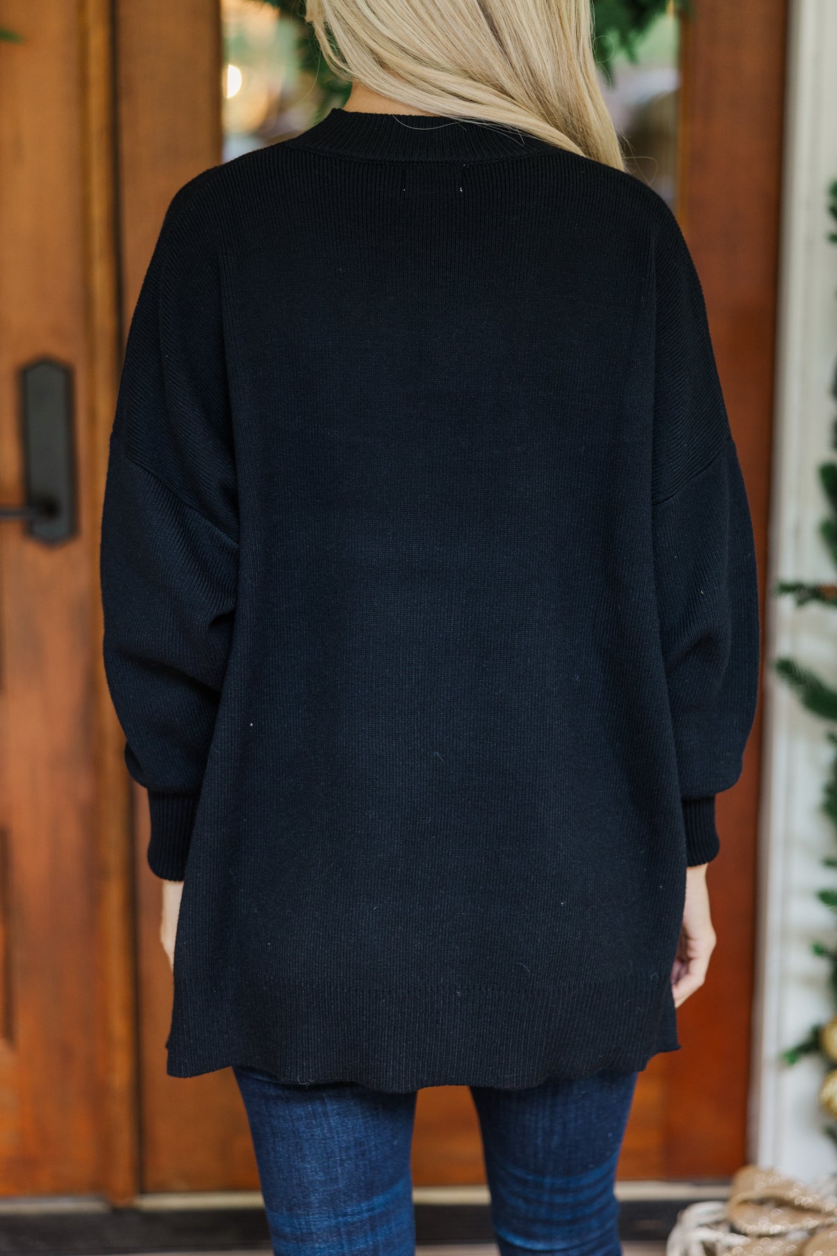 Perfect black sweater sale