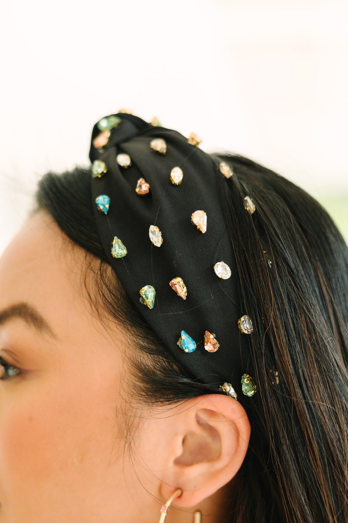 Can't Stop Your Shine Black Rhinestone Headband – Shop the Mint