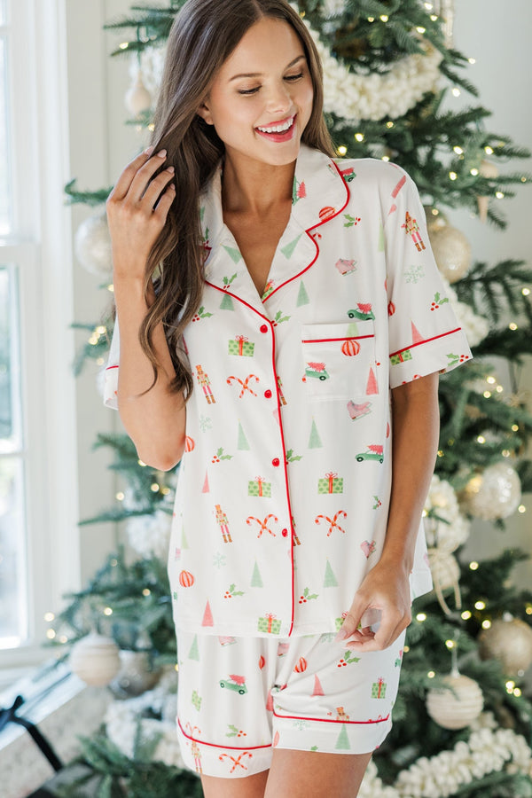 Dream Big White Holiday Print S/S Bamboo Pajama Set, Large - The Mint Julep Boutique | Women's Boutique Clothing Dream Big White Holiday Print S/S Bamboo Pajama Set, Large - The Mint Julep Boutique | Women's Boutique Clothing