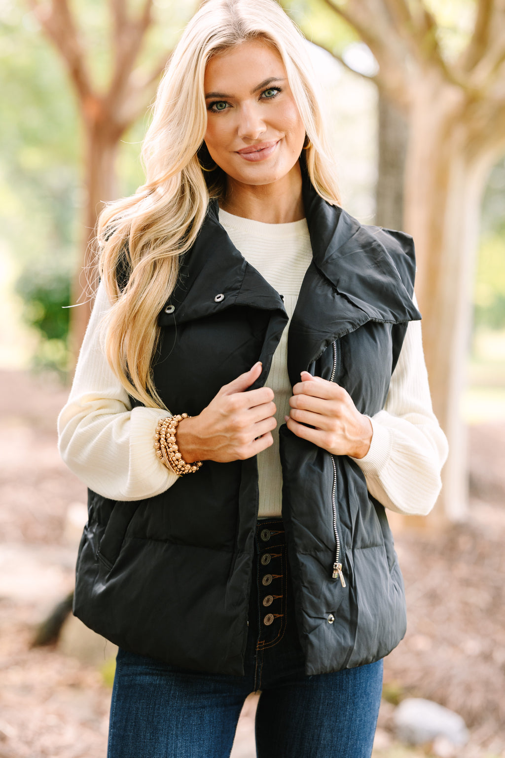 Eyes On You Taupe Brown Puffer Vest – Shop the Mint