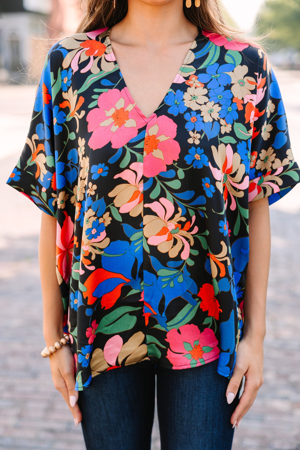 Start Looking Black and Red Floral Top â Shop the Mint