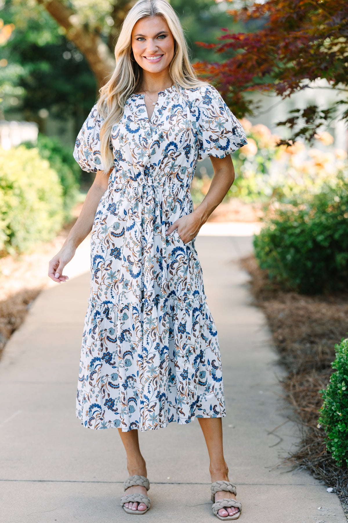 Sugarlips: It's A Match Off White Floral Midi Dress – Shop the Mint