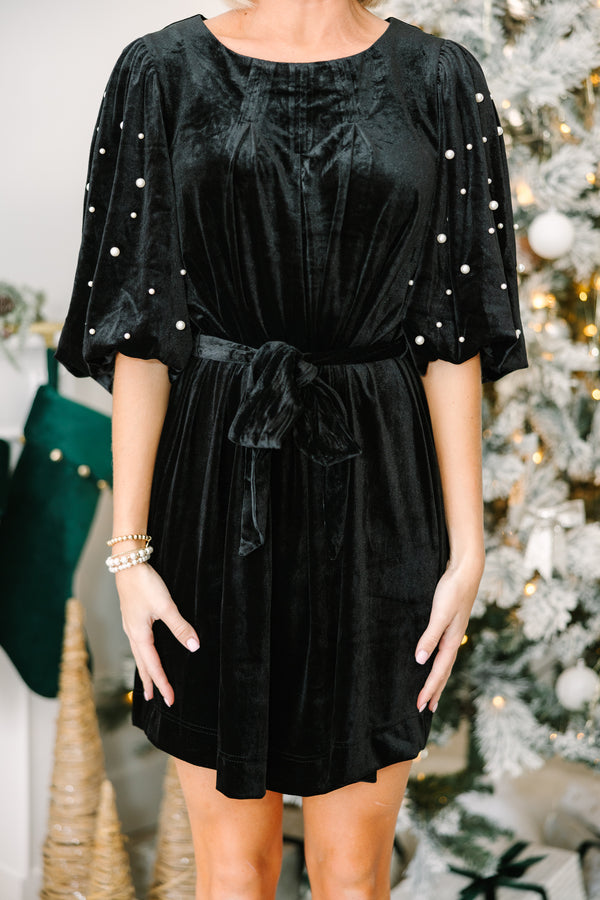 black velvet dress, little black dress, cute online boutique, pearl embellishments 