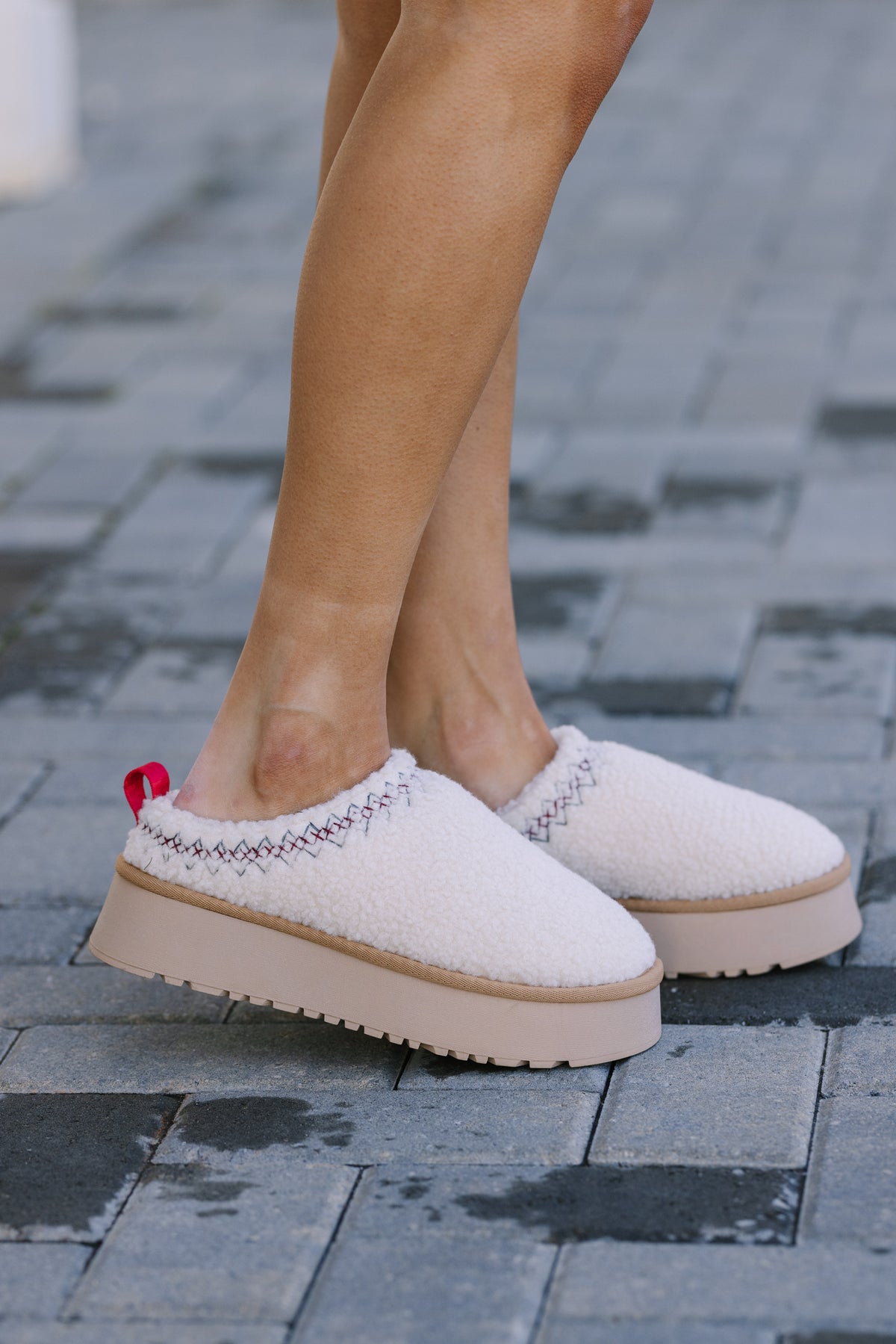 Fuzzy Feelings Off White Platform Slippers – Shop the Mint