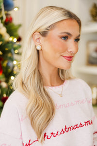 Exclusive Feature Layered Pearl Stud Earrings
