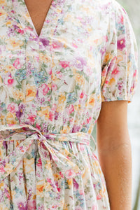 ditsy floral midi dresses, feminine midi dresses, wedding guest dresses, feminine dresses