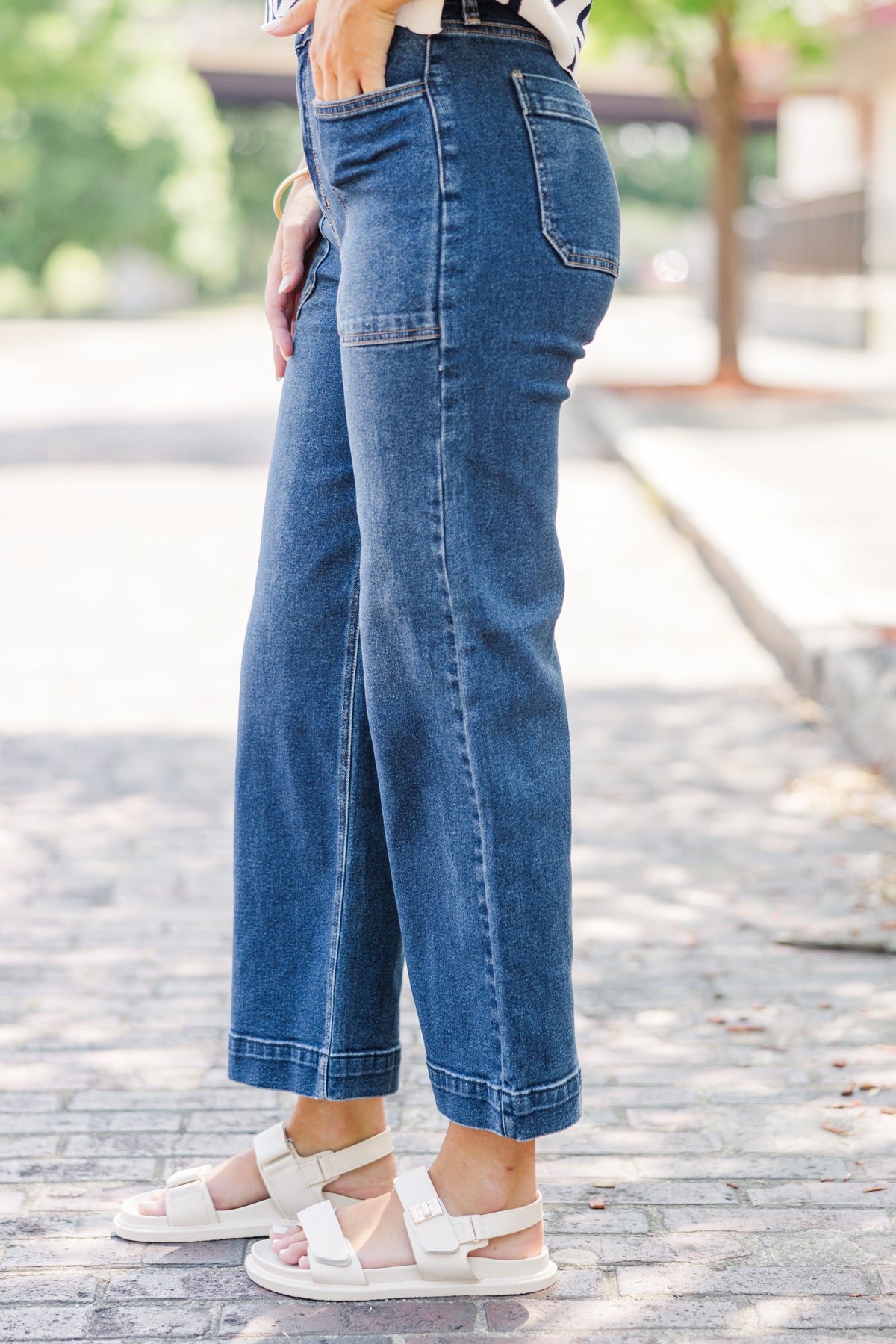 Hidden Premium Dark Wash Wide Leg Stretchy Jeans