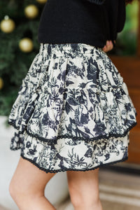 Girls: The Kayce Black Toile Skort