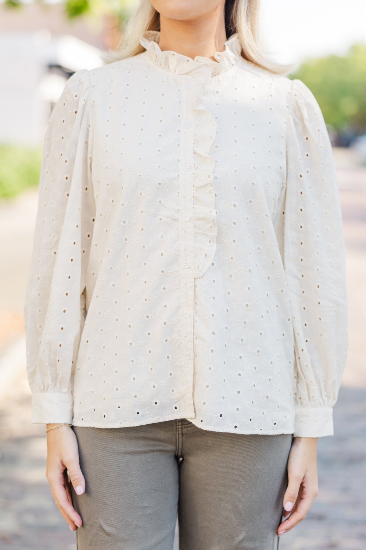 White cotton eyelet collar sleeveless blouse  /xl main image 1