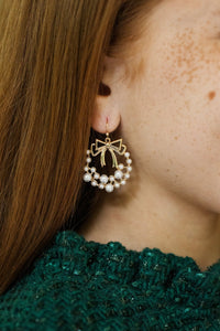 Girls: Festive Feelings Gold Wreath Earrings