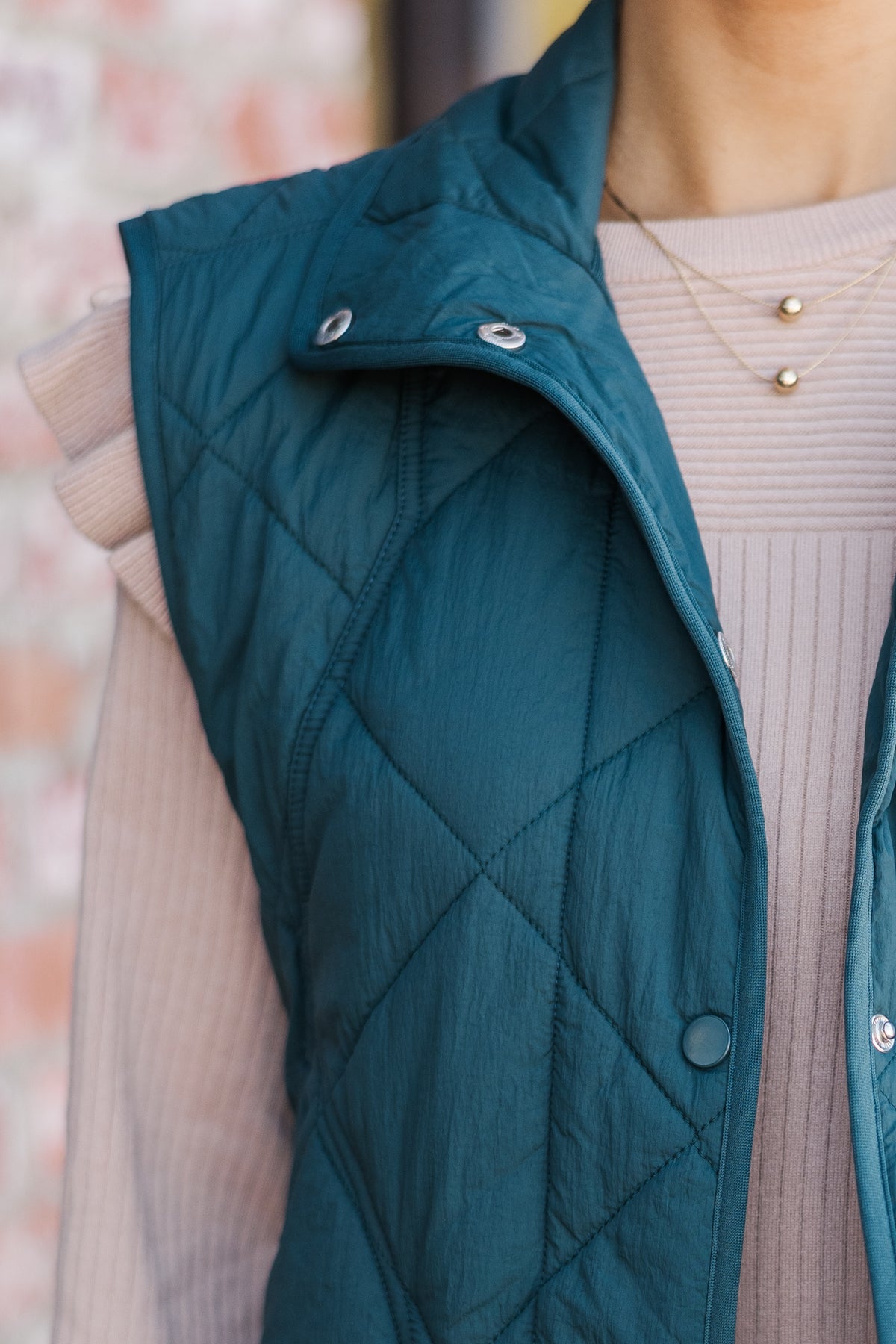 Tell It All Emerald Green Quilted Vest – Shop the Mint