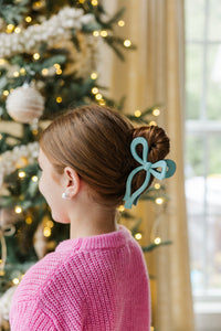 Girls: The Allie Light Blue Bow Claw Clip