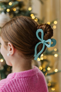 Girls: The Allie Light Blue Bow Claw Clip