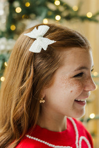 Girls: The Dana Pearl Bow Clip