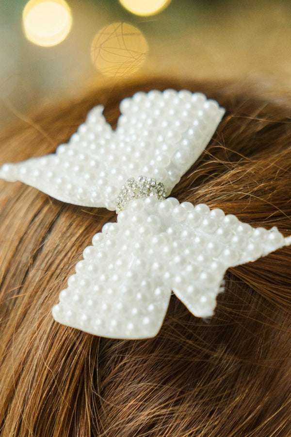The Dana Pearl Bow Clip