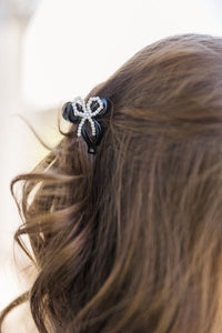 Girls: The Annie Black Bow Pearl Hair Clip