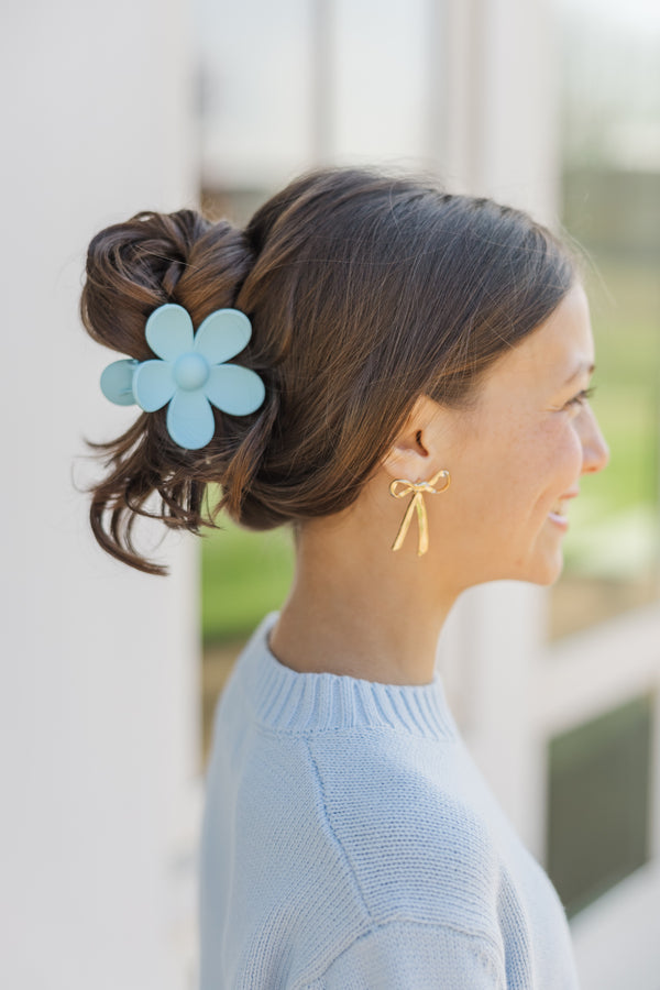 Girls: The Bethany Light Blue Flower Clip