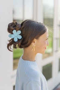 Girls: The Bethany Light Blue Flower Clip