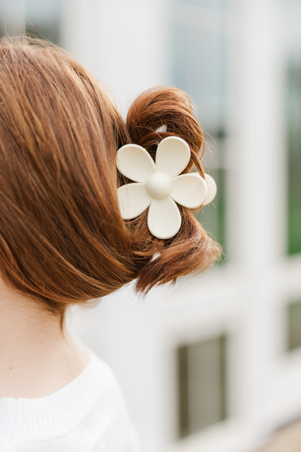 Girls: The Bethany Cream Flower Clip