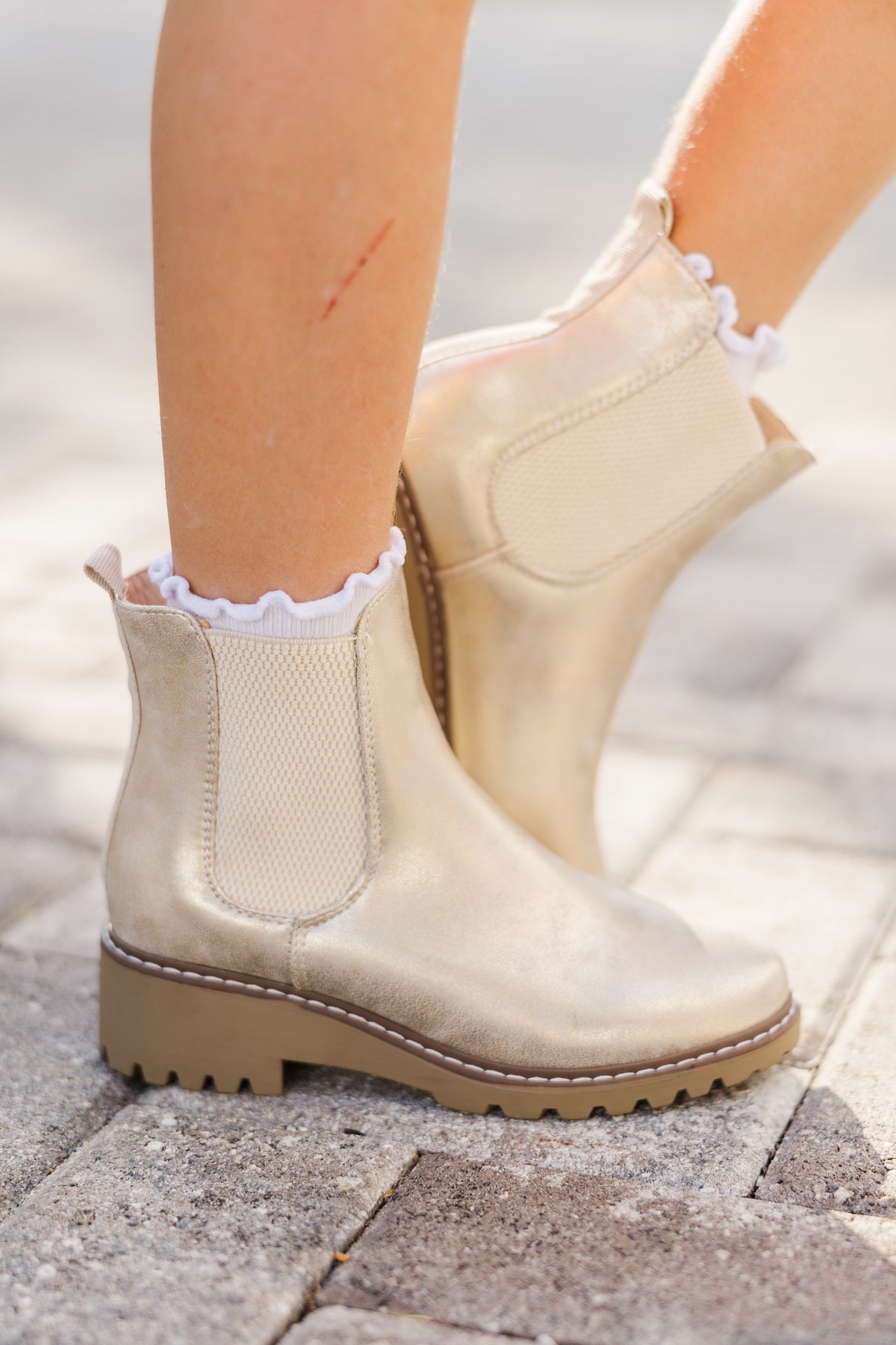 ellie chelsea boots