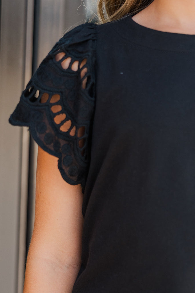Eyelet Premium Tee Black