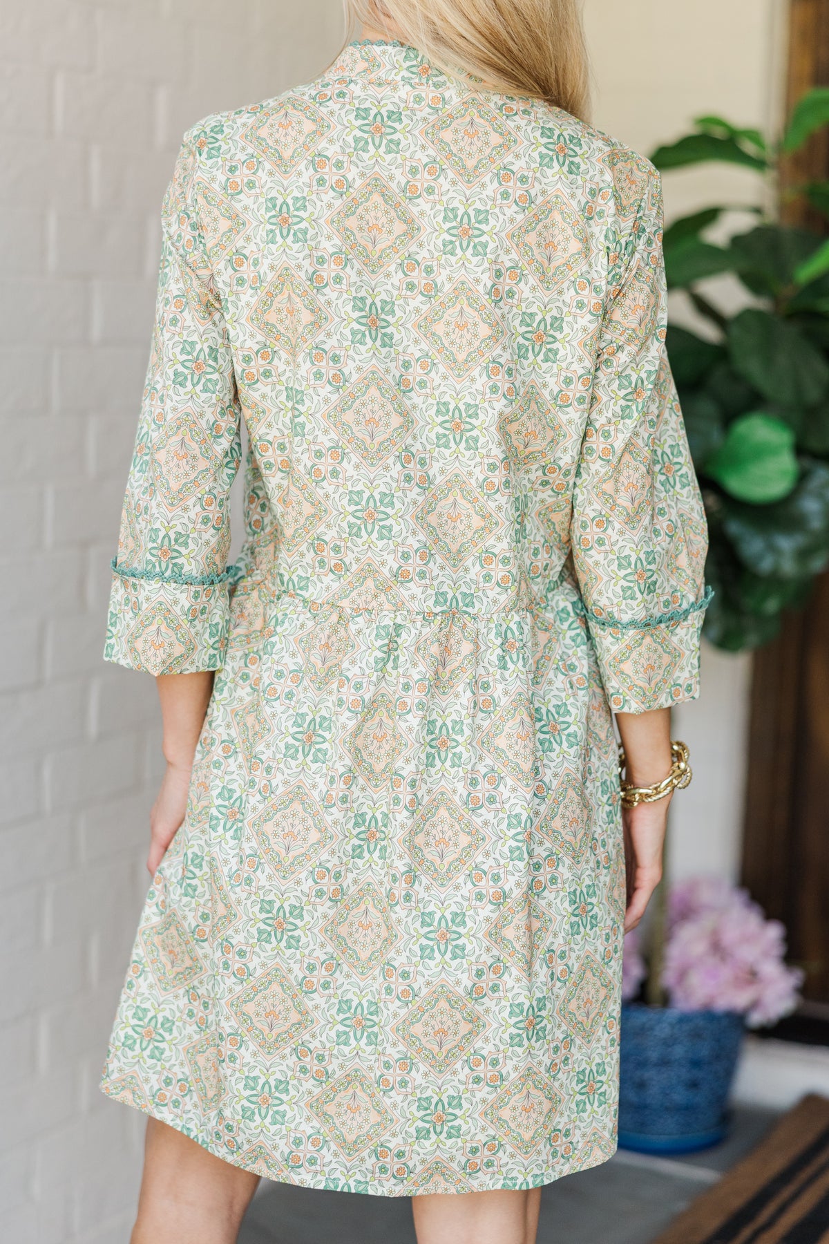 Always The One Green Medallion Shift Dress – Shop the Mint