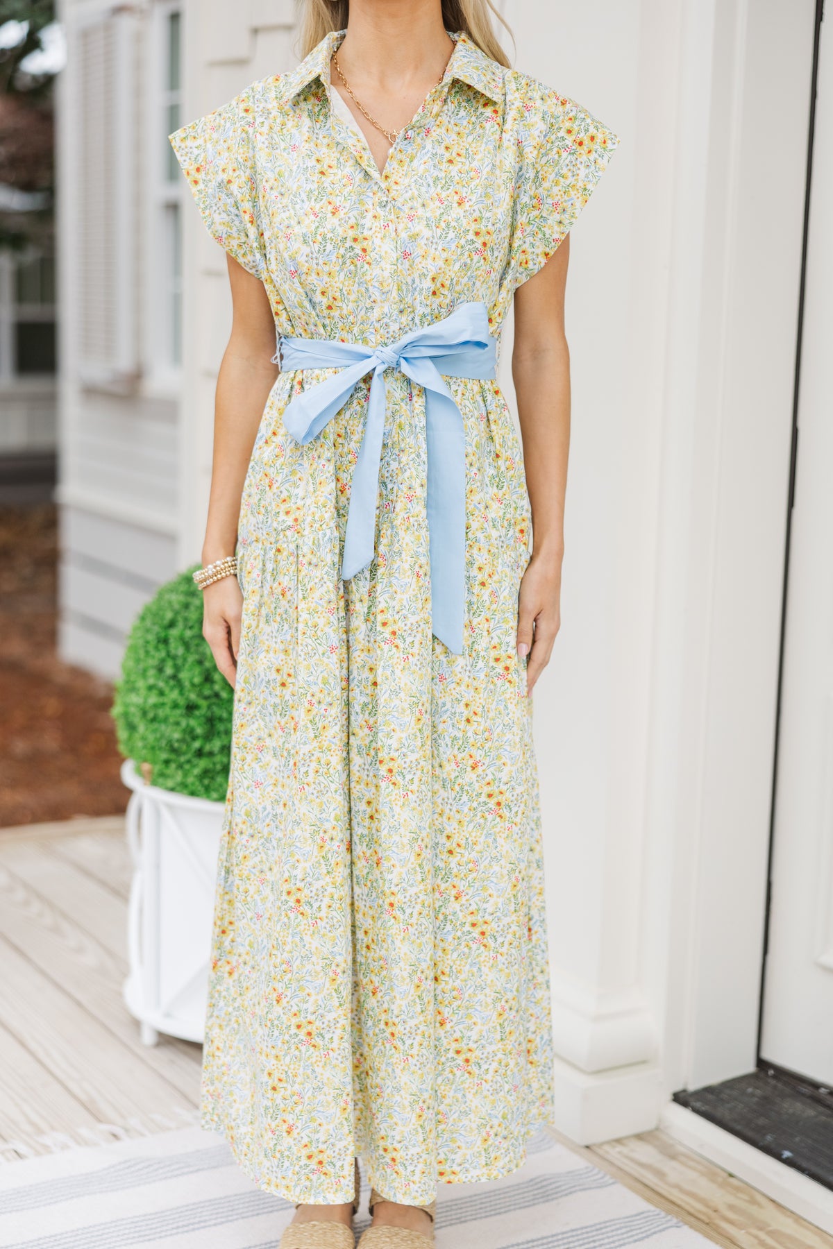 Feeling Inspired Yellow Ditsy Floral Maxi Dress – Shop the Mint