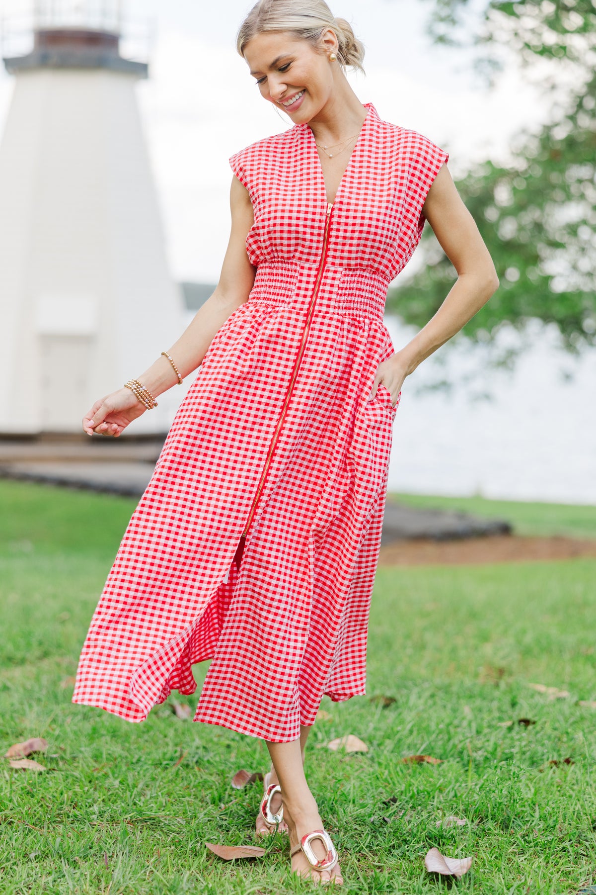 Moving Up Red Gingham Midi Dress – Shop the Mint