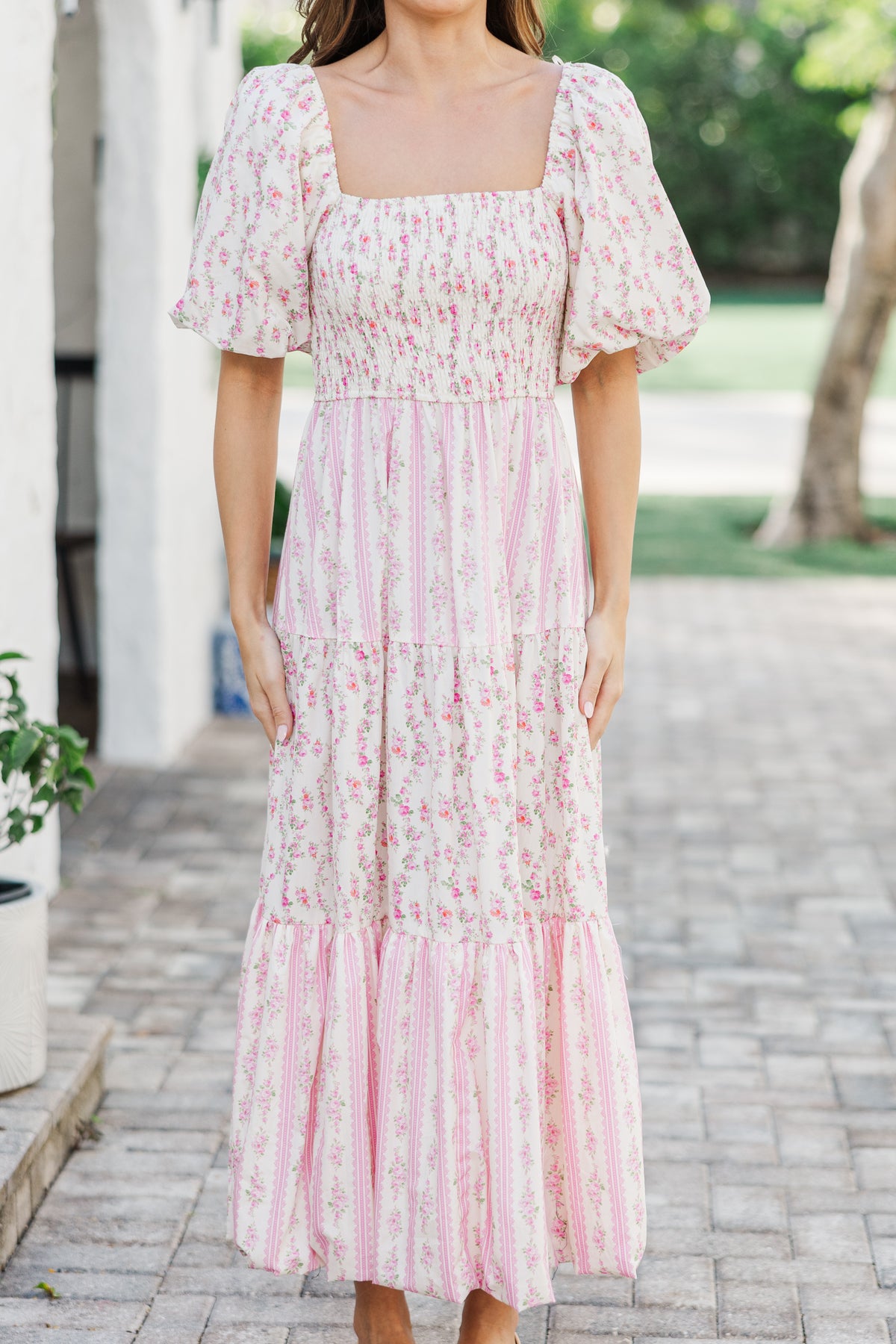 The Meadow Pink Ditsy Floral Midi Dress – Shop the Mint