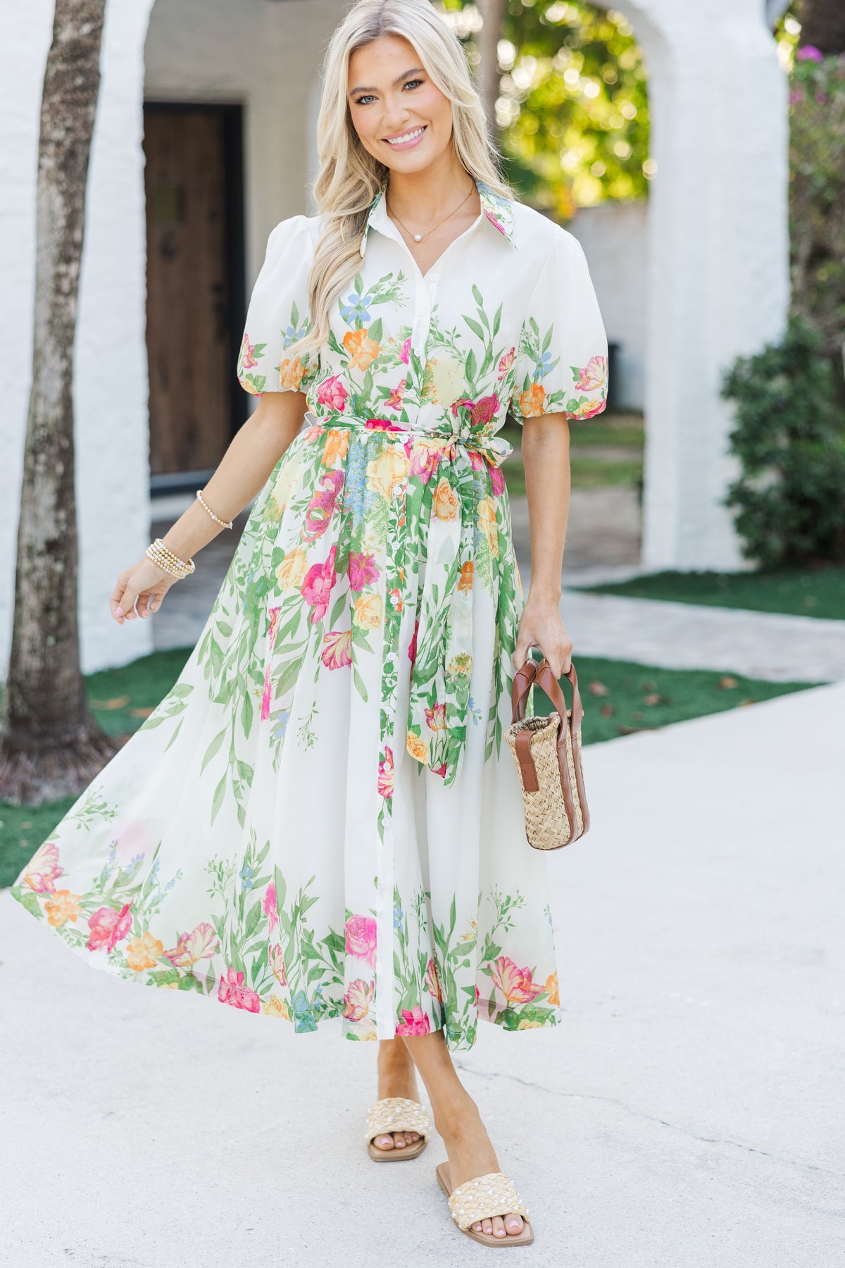 More Amazing White Floral Maxi Dress – Shop the Mint