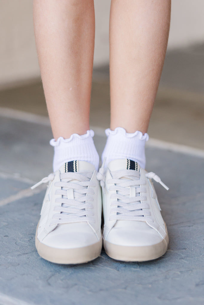 White Ruffled Socks Girls: The Leona White Ruffled Socks – Shop the Mint