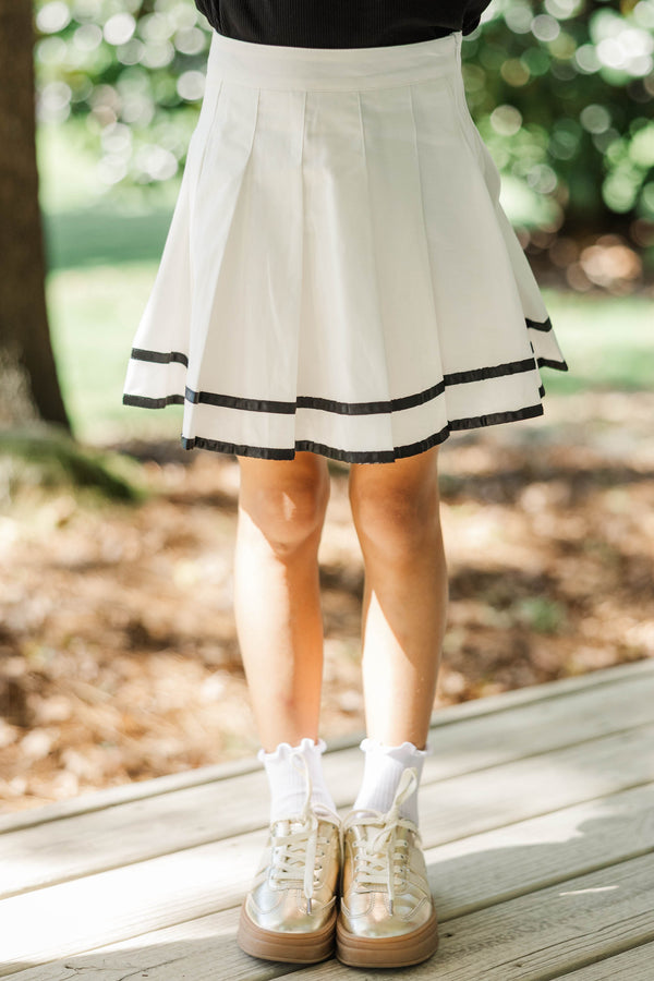Girls: The Gracelyn White & Black Striped Pleated Skort
