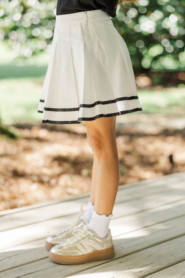Girls: The Gracelyn White & Black Striped Pleated Skort