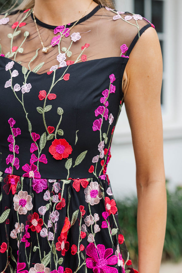 Right In Front Of You Black Embroidered Floral Midi Dress, Medium - The Mint Julep Boutique | Women's Boutique Clothing Right In Front Of You Black Embroidered Floral Midi Dress, Medium - The Mint Julep Boutique | Women's Boutique Clothing
