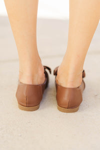 Strolling Through Town Brown Bow Flats