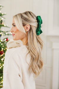 The Rylee Emerald Bow Claw Clip