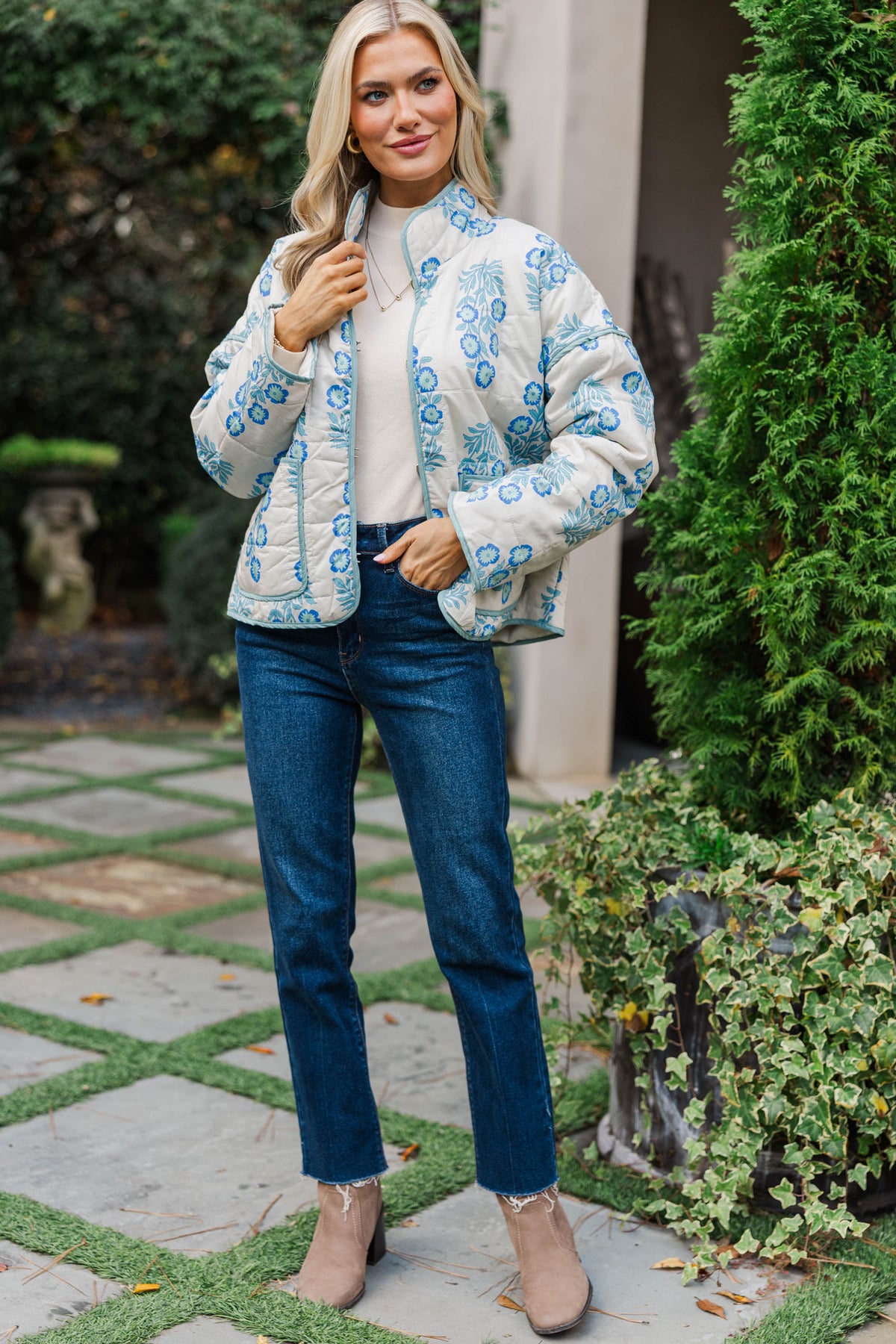 Looking At Success Blue Medallion Quilted Jacket – Shop the Mint