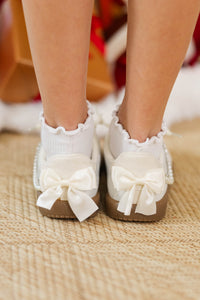Girls: Step into Sparkle Silver Embellished Bow Sneaker